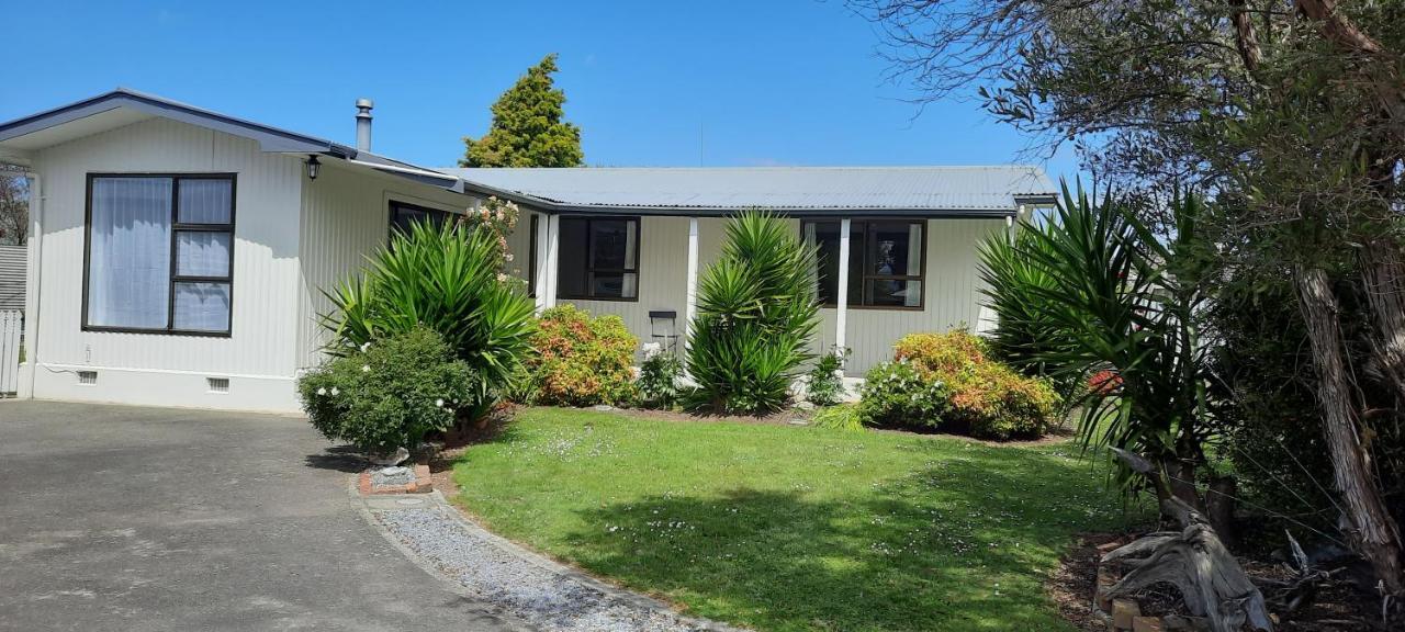 Cosy On Courtney Villa Motueka Bagian luar foto